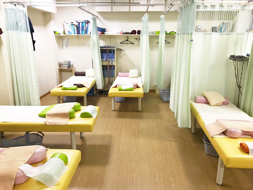 西神中央なでしこ鍼灸整骨院の内観